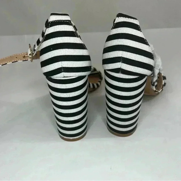 Stripped Chunky Heel 4” womens 6 new without‎ tags - Picture 4 of 4